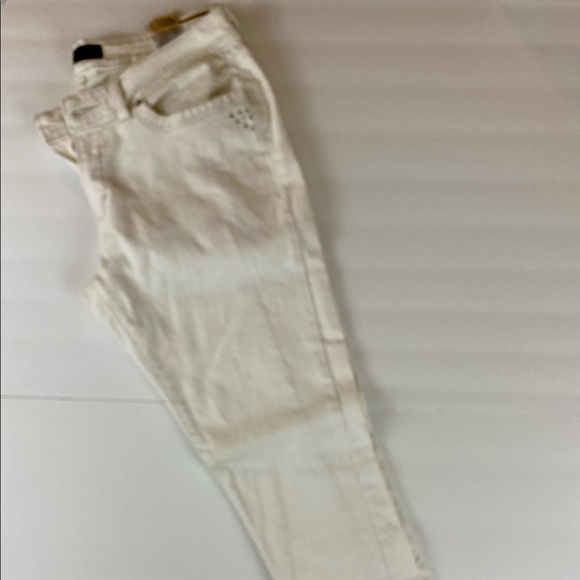 Levi’s White Denim Jeans. Leggings.  Jeggings. Skinny. Size 17. Super cute! - Picture 2 of 12